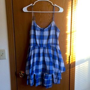 Flirty little shirt with three layers of ruffles